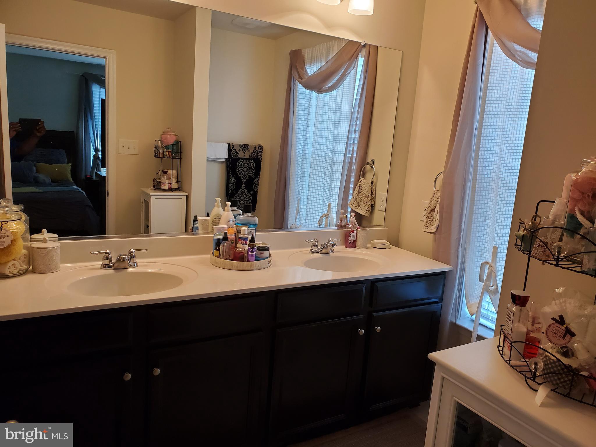 7409 Four Gardens Road Brandywine, MD 20613 - Photo 20 of 39 Master Bathroom