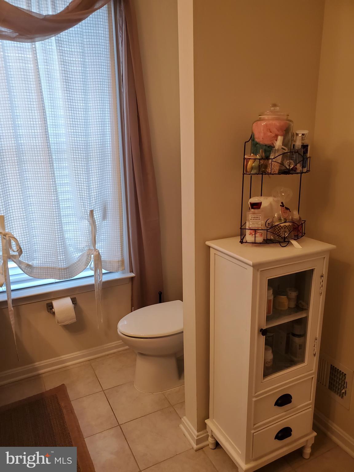 7409 Four Gardens Road Brandywine, MD 20613 - Photo 22 of 39 Master Bathroom