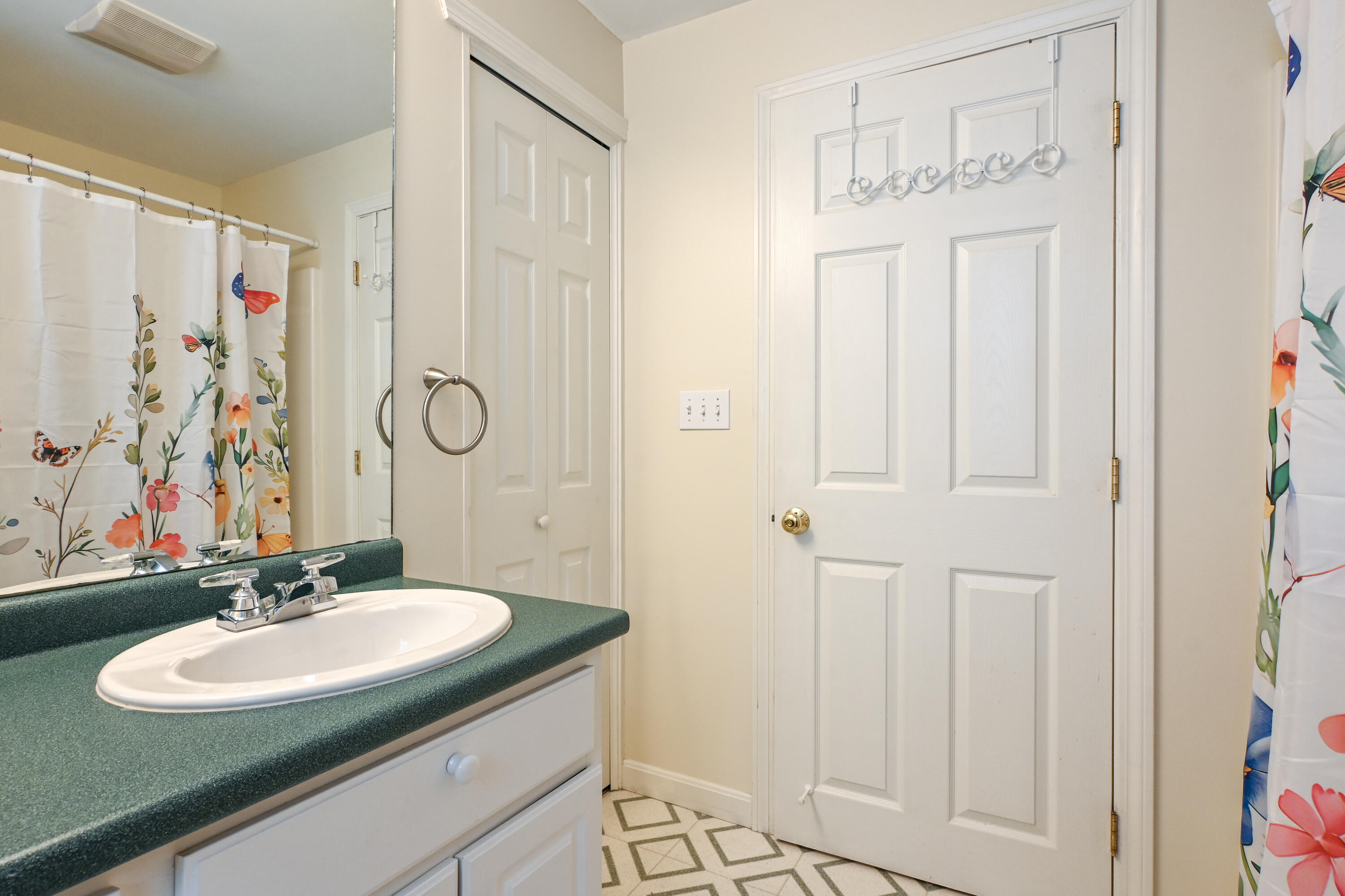 19 Pine Valley Road Old Orchard Beach, ME 04064 - Photo 38 of 56 19PineValleyRd-22