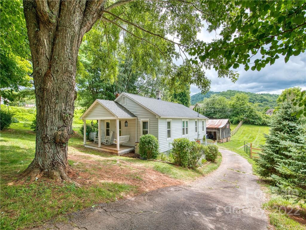 1066 Kims Cove Road Canton, NC 28716 - Photo 1 of 25