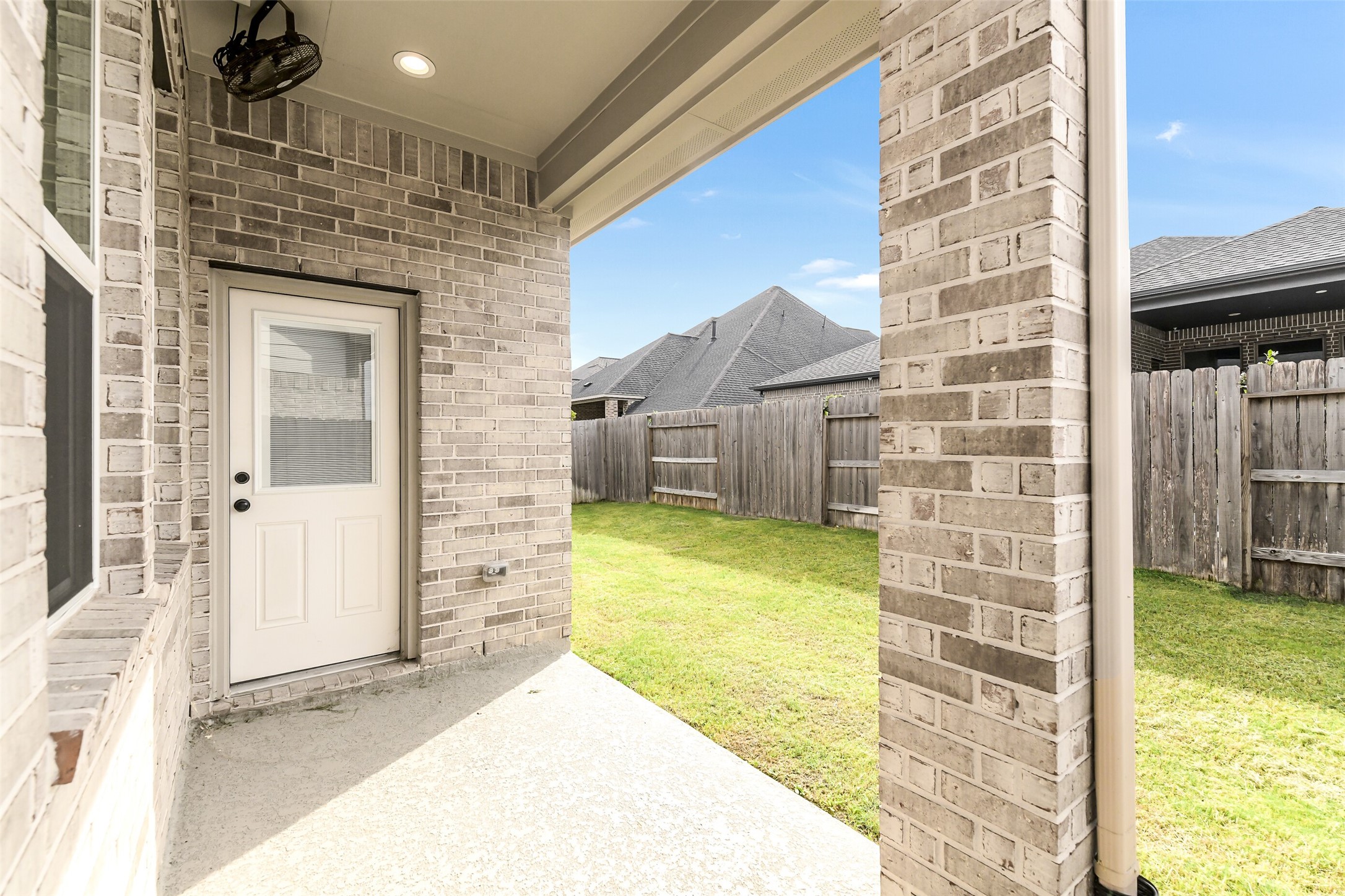 17730 Tree Of Heaven Conroe, TX 77385 - Photo 29 of 32