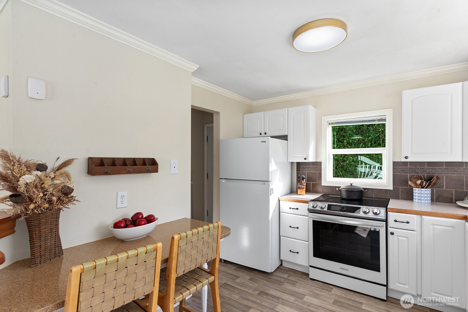 3610 Southwest Kenyon Street Seattle, WA 98126 - Photo 14 of 32 Gallery Image 14