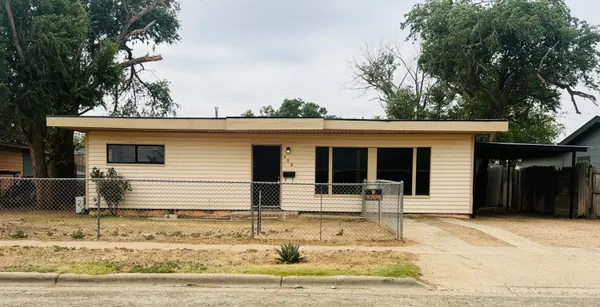 $149,000 | 908 East Stanford Street, Lubbock, TX 79403