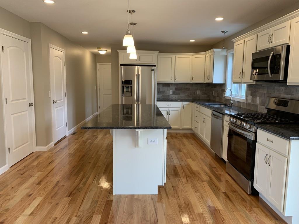 16 Delaware Avenue Springfield, MA 01119 - Photo 5 of 16