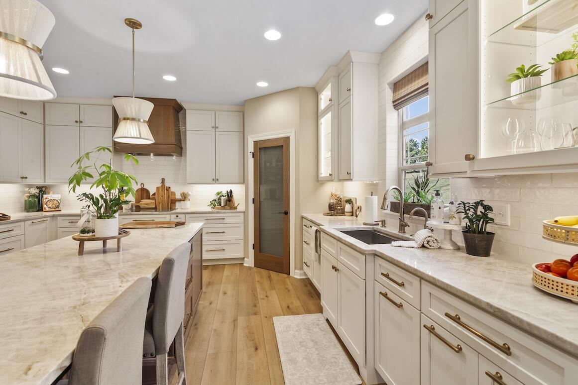 739 Stepping Stone Way Pewaukee, WI 53072 - Photo 25 of 88 Kitchen – Additional View