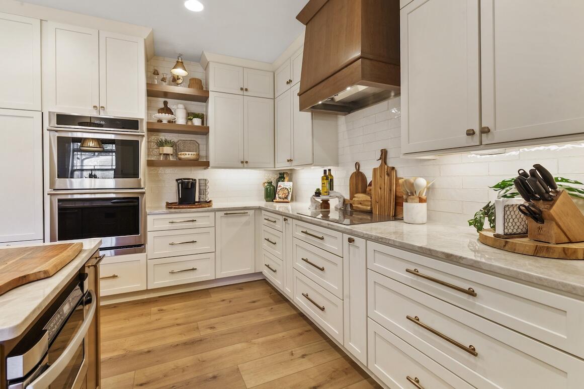 739 Stepping Stone Way Pewaukee, WI 53072 - Photo 27 of 88 Kitchen Countertop and Cabinetry Detail