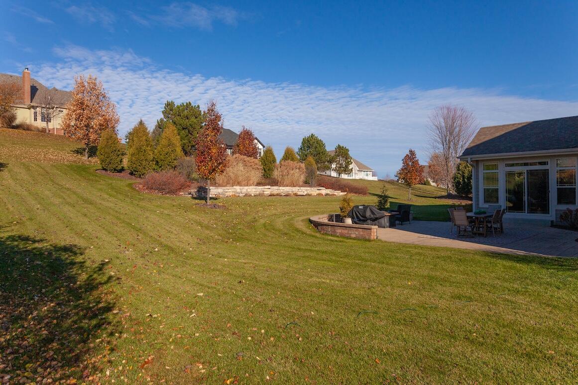 739 Stepping Stone Way Pewaukee, WI 53072 - Photo 80 of 88 Backyard – Wide Yard View