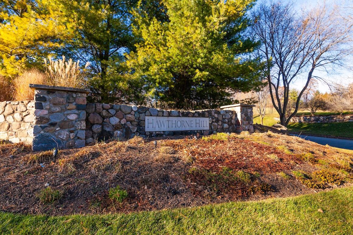 739 Stepping Stone Way Pewaukee, WI 53072 - Photo 88 of 88 Neighborhood Entrance / Community Sign