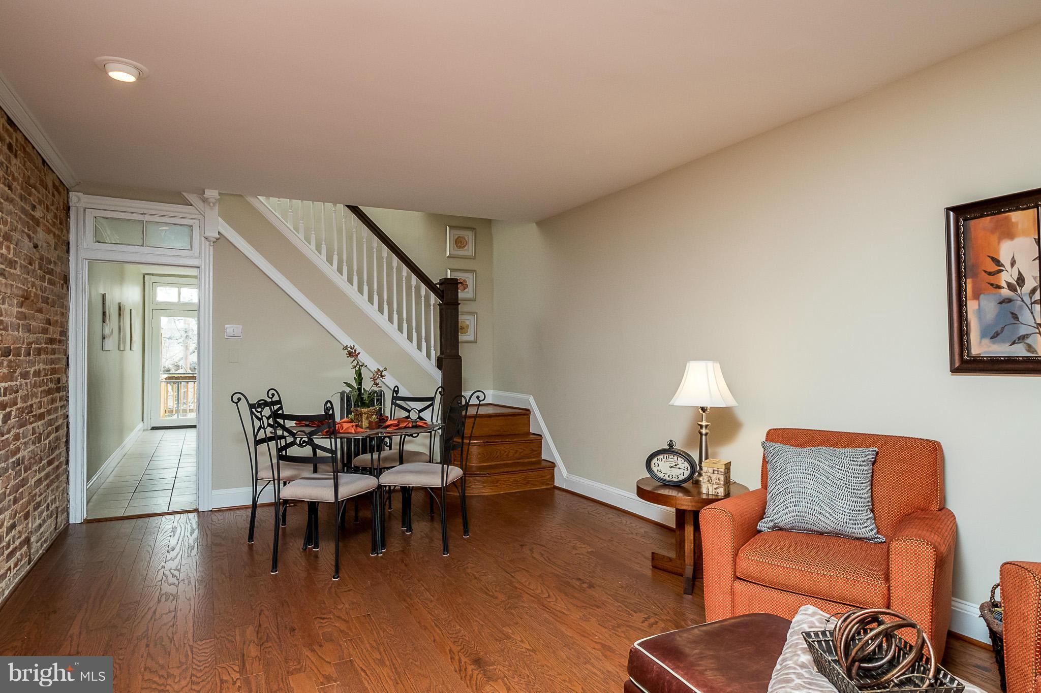 3111 Keswick Road Baltimore, MD 21211 - Photo 4 of 20 Living Room