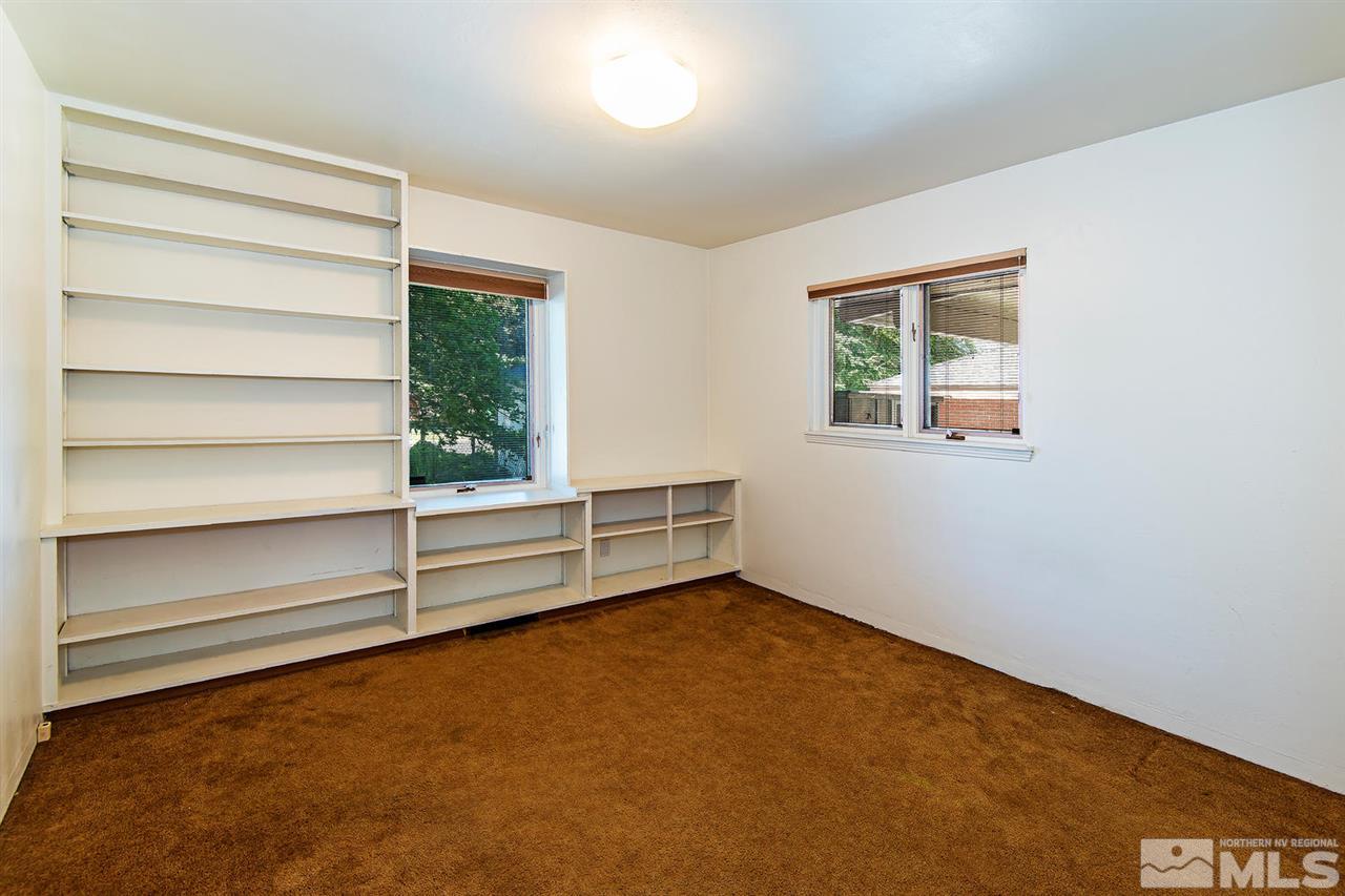 610 Robin Street Reno, NV 89509 - Photo 17 of 23 a view of room and window