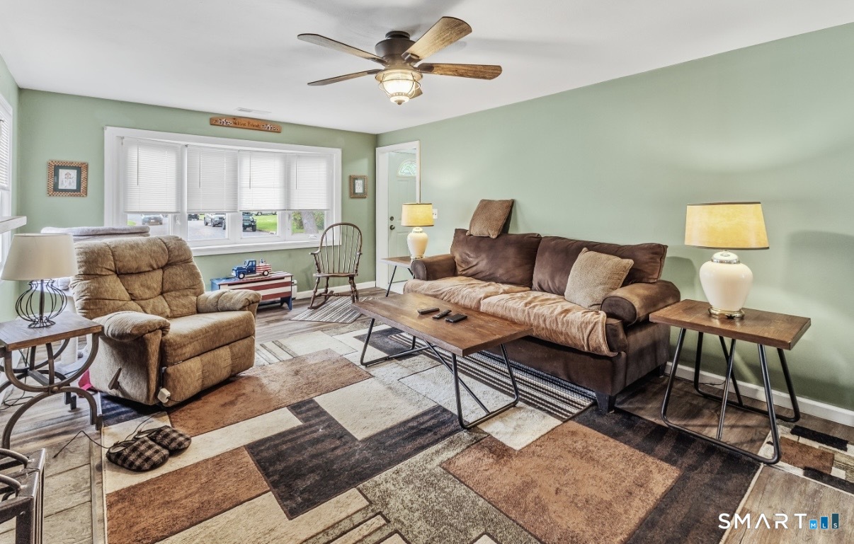 17 Trinity Lane Windsor Locks, CT 06096 - Photo 14 of 32