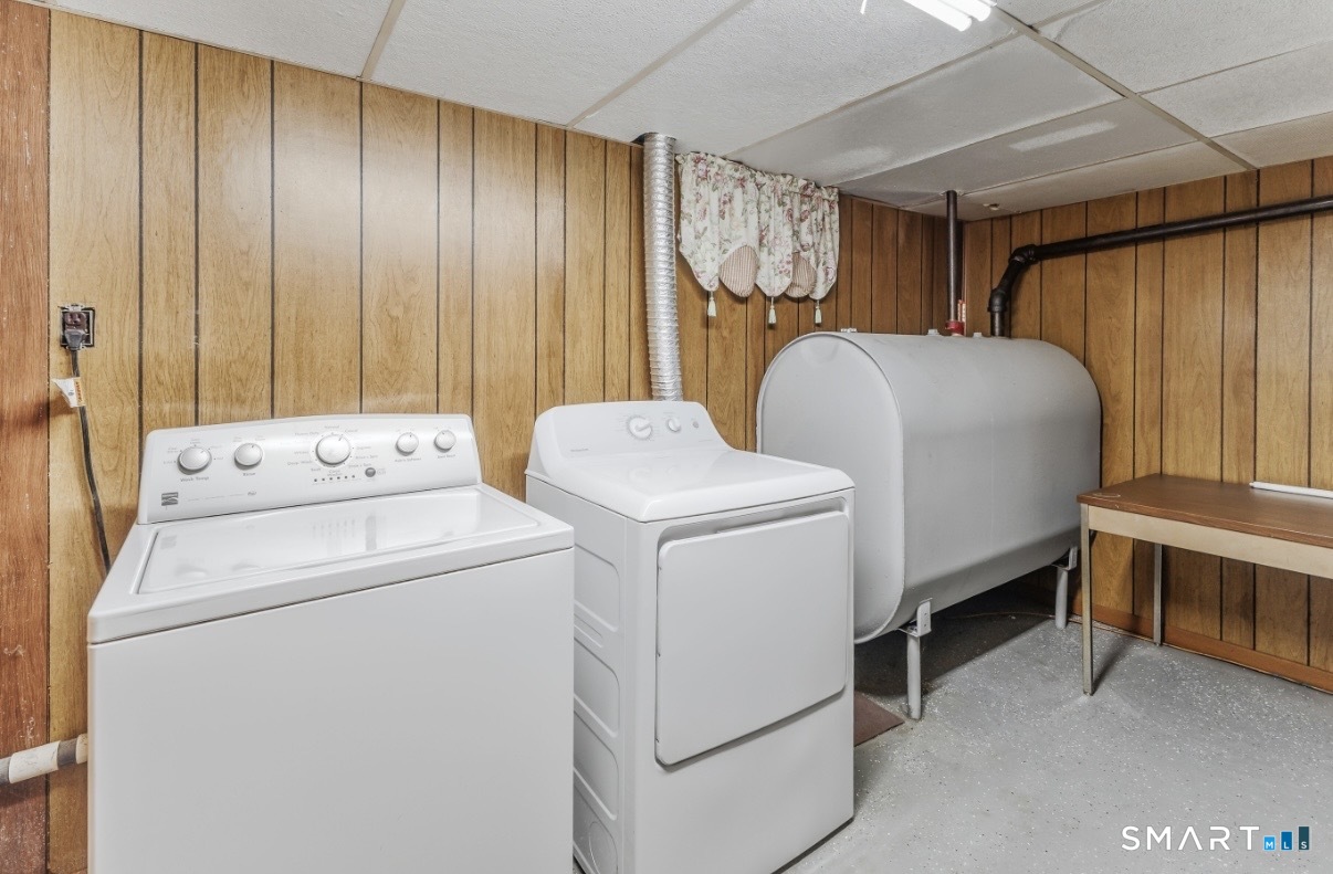17 Trinity Lane Windsor Locks, CT 06096 - Photo 23 of 32