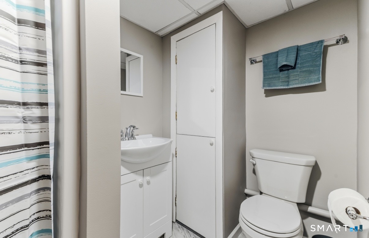 17 Trinity Lane Windsor Locks, CT 06096 - Photo 25 of 32