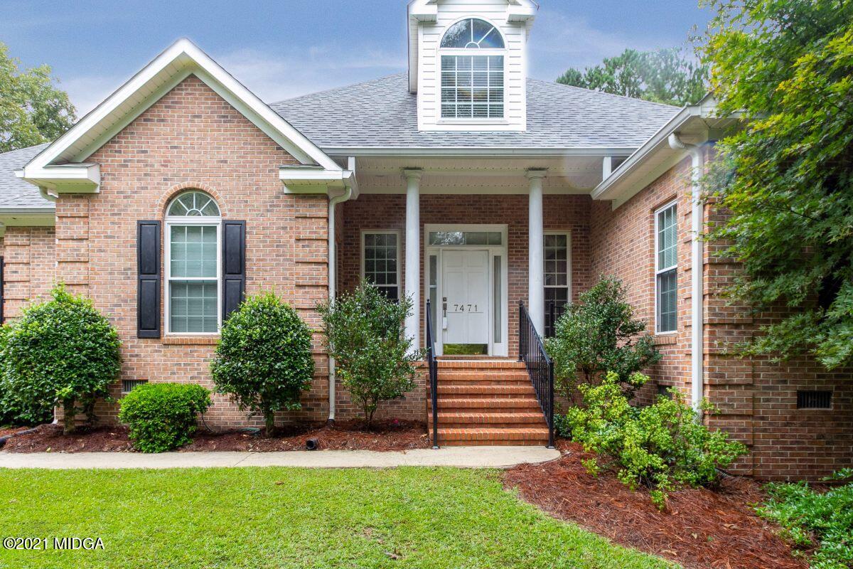 7471 Rivoli Road Macon, GA 31210 - Photo 2 of 26 a front view of a house with a yard and porch