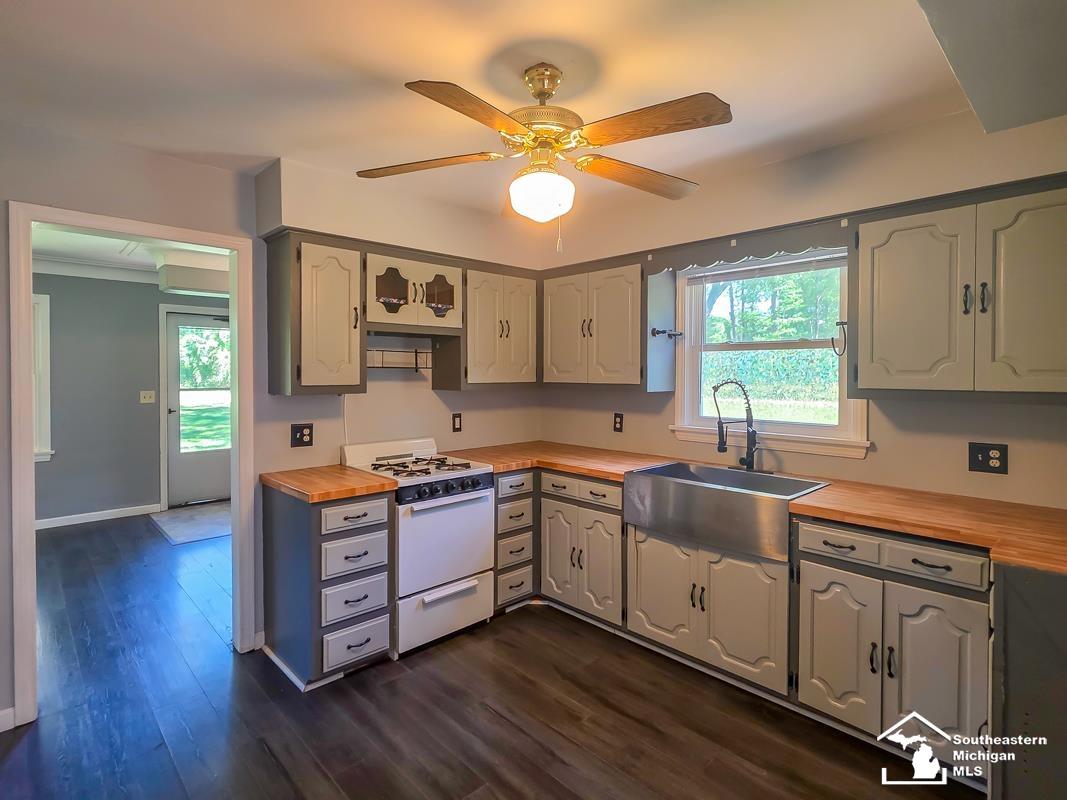 6772 Wells Road Petersburg, MI 49270 - Photo 4 of 26