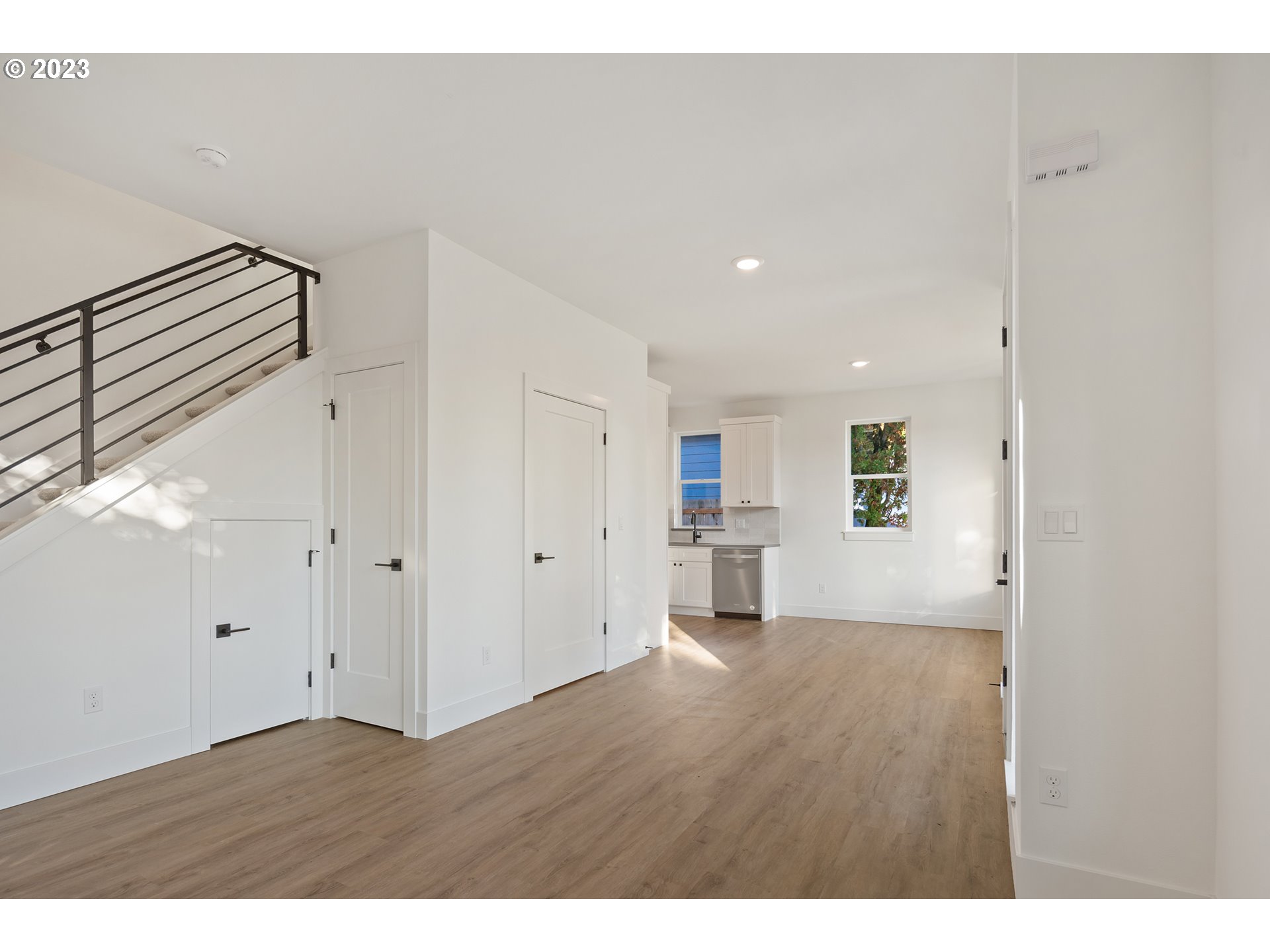 5101 Southeast Rural Street Portland, OR 97206 - Photo 6 of 21 Gallery Image 6