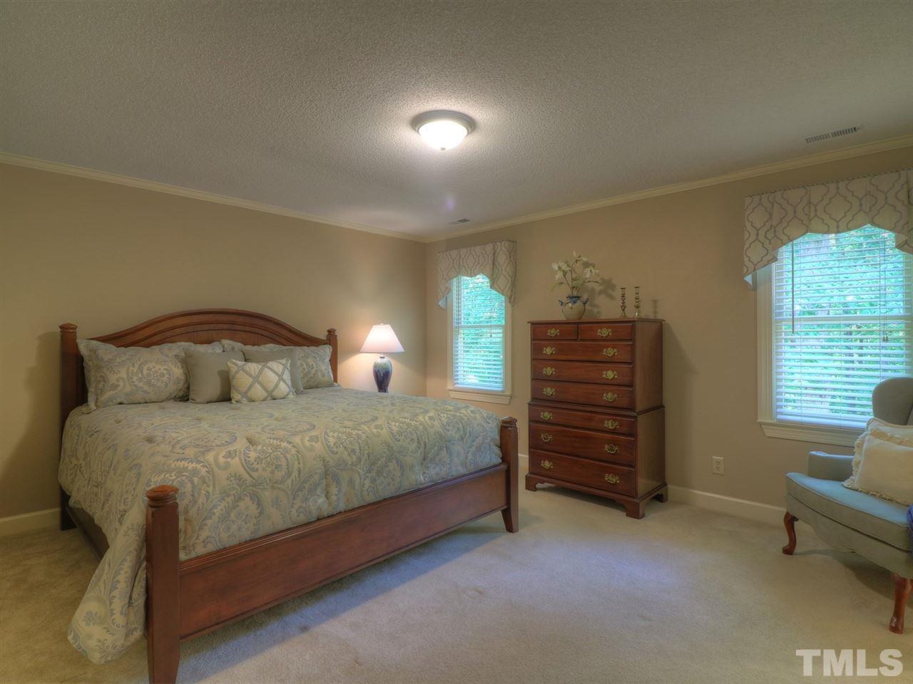 6500 Saddlepath Circle Raleigh, NC 27606 - Photo 9 of 25 Gallery Image 9
