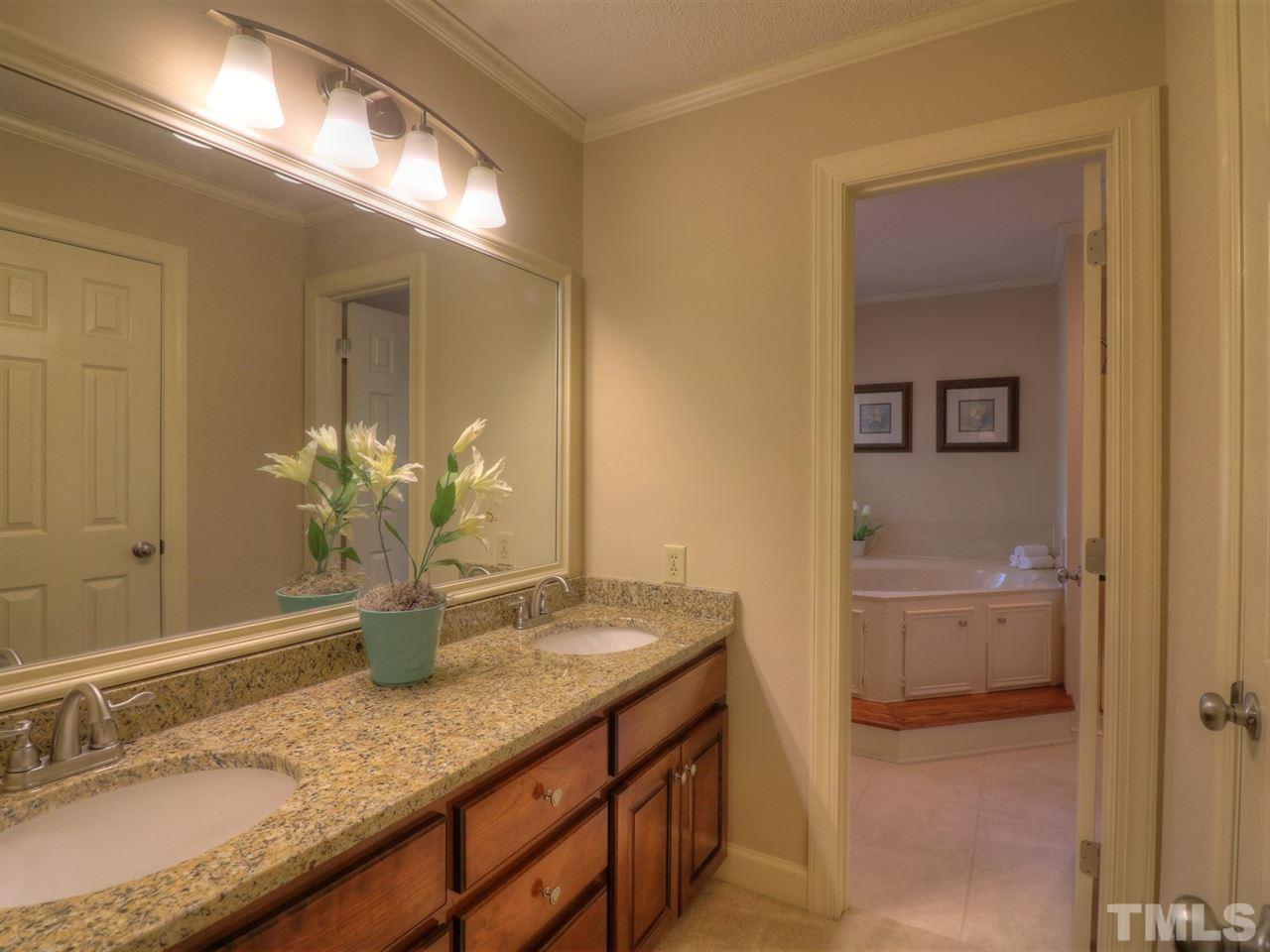 6500 Saddlepath Circle Raleigh, NC 27606 - Photo 10 of 25 Gallery Image 10