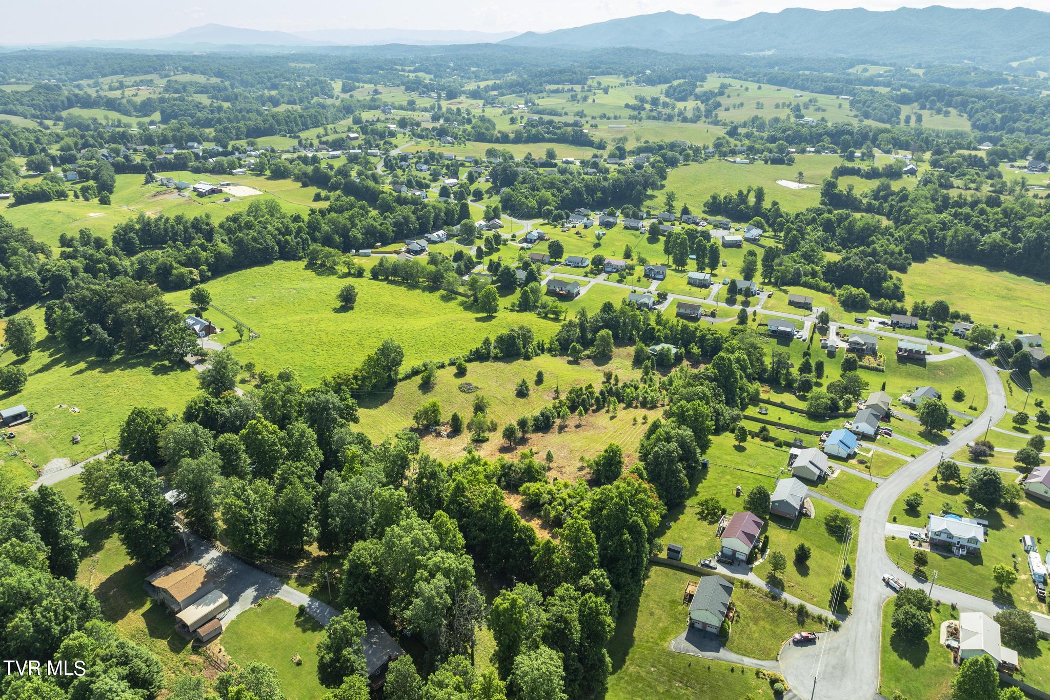 130 Taylor Road, Unit PT6 Jonesborough, TN 37659 - Photo 18 of 21 DJI_0973