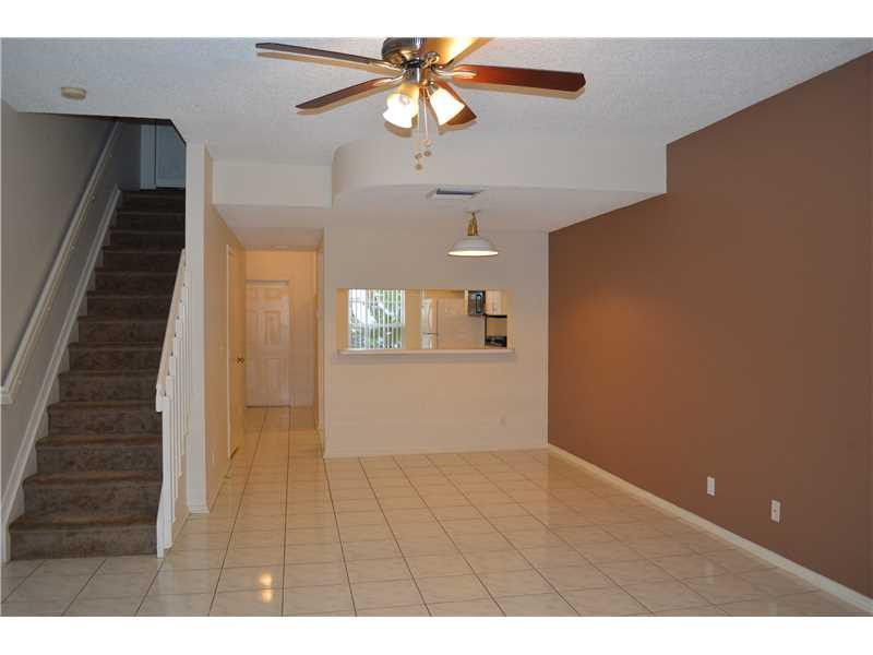 151 Southwest 96th Terrace, Unit 151 Plantation, FL 33324 - Photo 11 of 28 Dining Room.