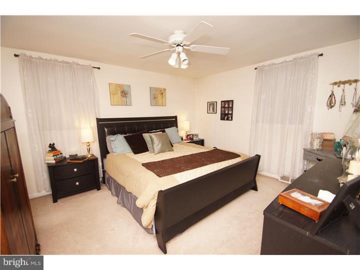 937 Church Road Springfield, PA 19064 - Photo 11 of 24 Bedroom - Main