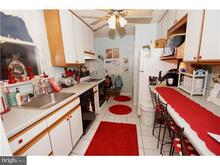 937 Church Road Springfield, PA 19064 - Photo 9 of 24 Kitchen