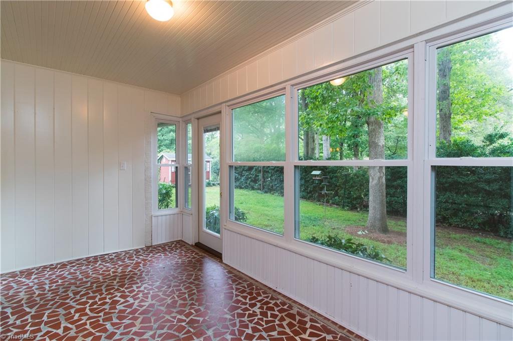 209 Kirk Road Greensboro, NC 27455 - Photo 12 of 30 Gallery Image 12