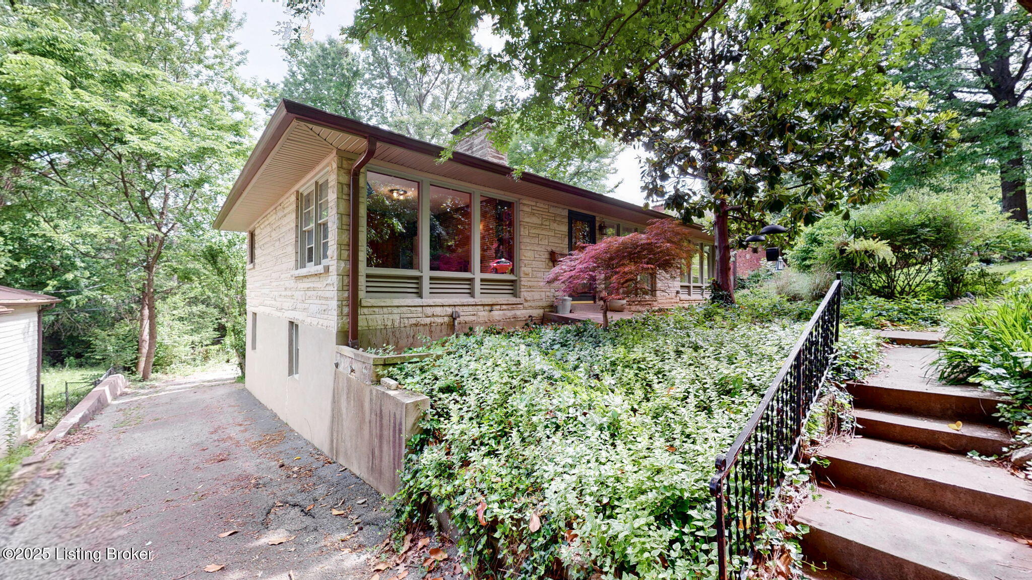 5303 Park Road Louisville, KY 40214 - Photo 1 of 28 1-web-or-mls-5303 Park Rd Louisville KY