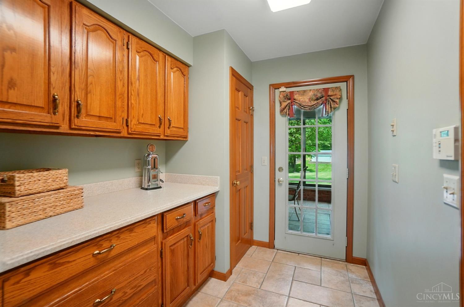 8610 Wuest Road Cincinnati, OH 45251 - Photo 19 of 61 Gallery Image 19