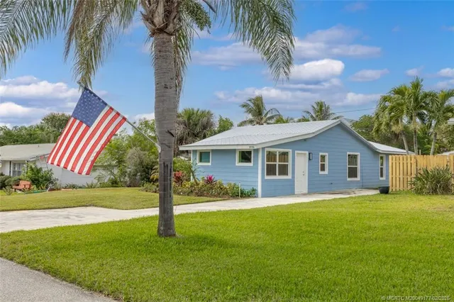 $449,000 | 1036 Northeast Wright Avenue, Jensen Beach, FL 34957