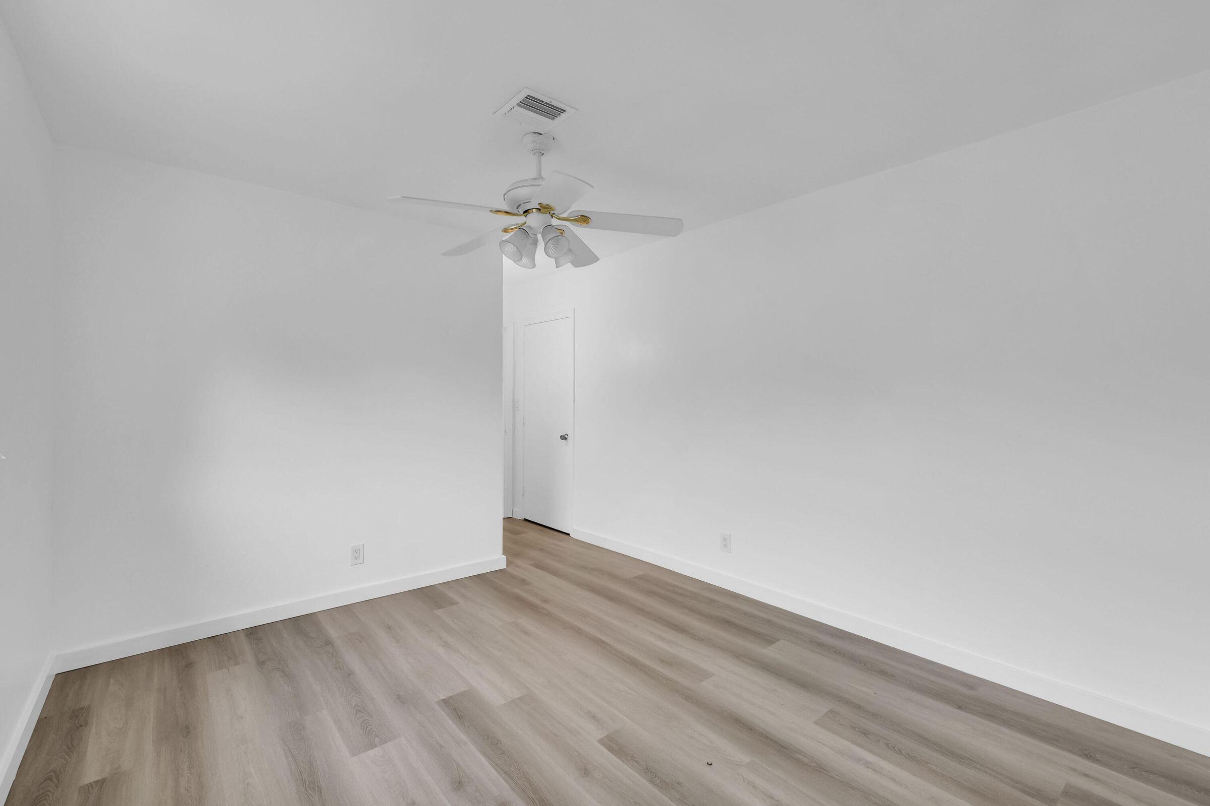 685 Ipswich Street, Unit 687 Boca Raton, FL 33487 - Photo 31 of 46 30