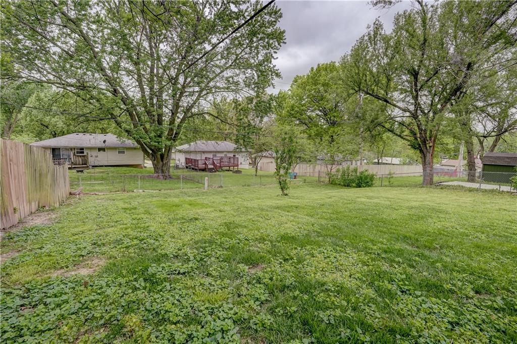 1708 North Lazy Branch Road Independence, MO 64058 - Photo 37 of 38