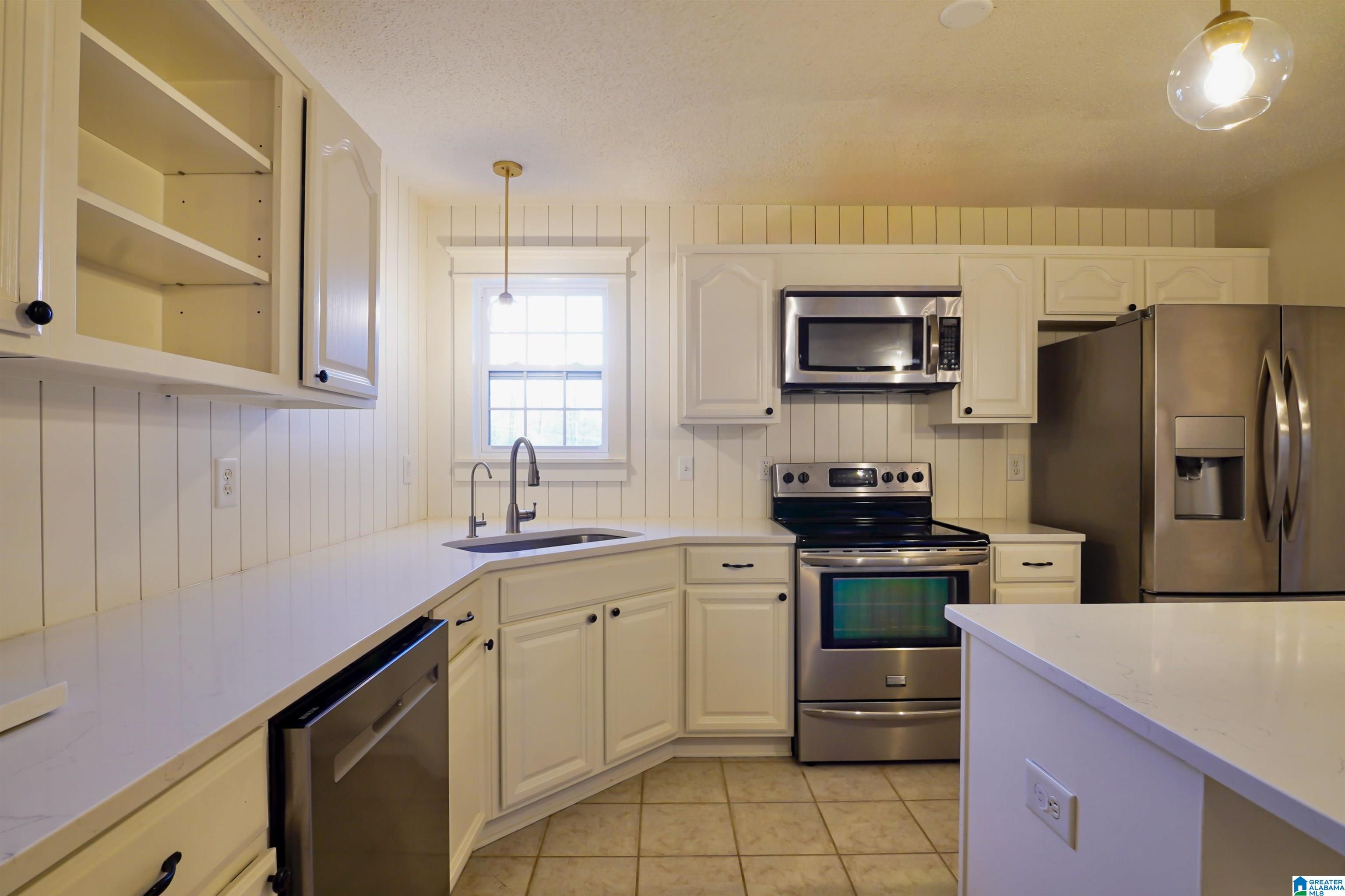 124 Wilson Road Calera, AL 35040 - Photo 11 of 37
