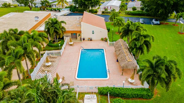 $239,000 | 130 Northwest 53rd Court, Deerfield Beach, FL 33064