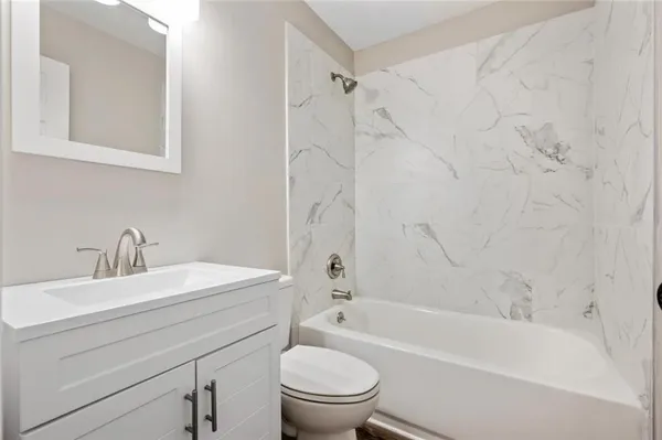 $2,200 | 920 Johnston Street, Brunswick, GA 31520