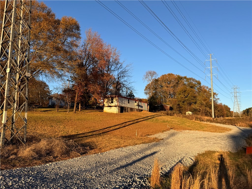208 Hedge Street Central, SC 29630 - Photo 3 of 5
