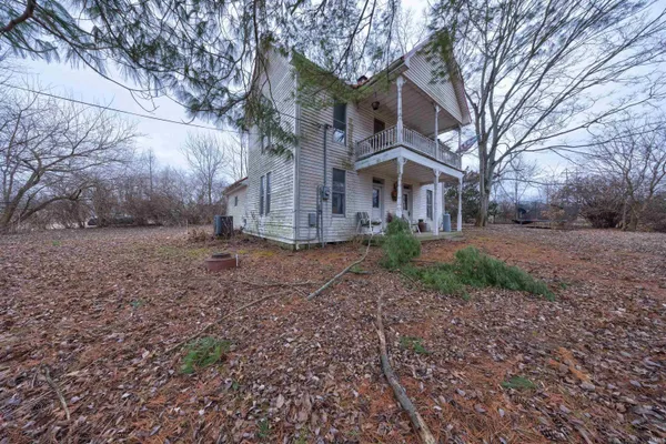 $194,900 | 9469 West Sinclair Road, Birdseye, IN 47513
