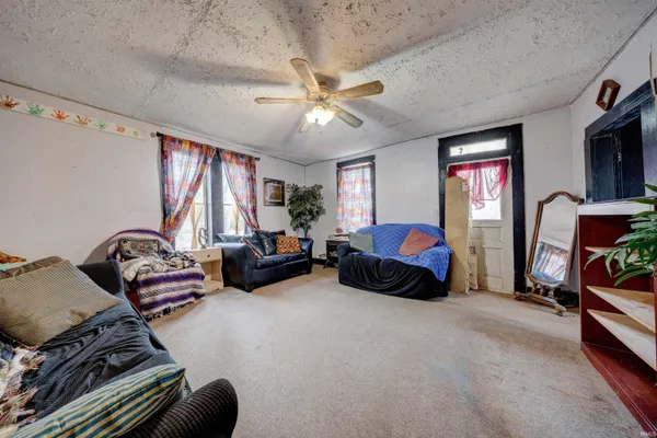 $194,900 | 9469 West Sinclair Road, Birdseye, IN 47513
