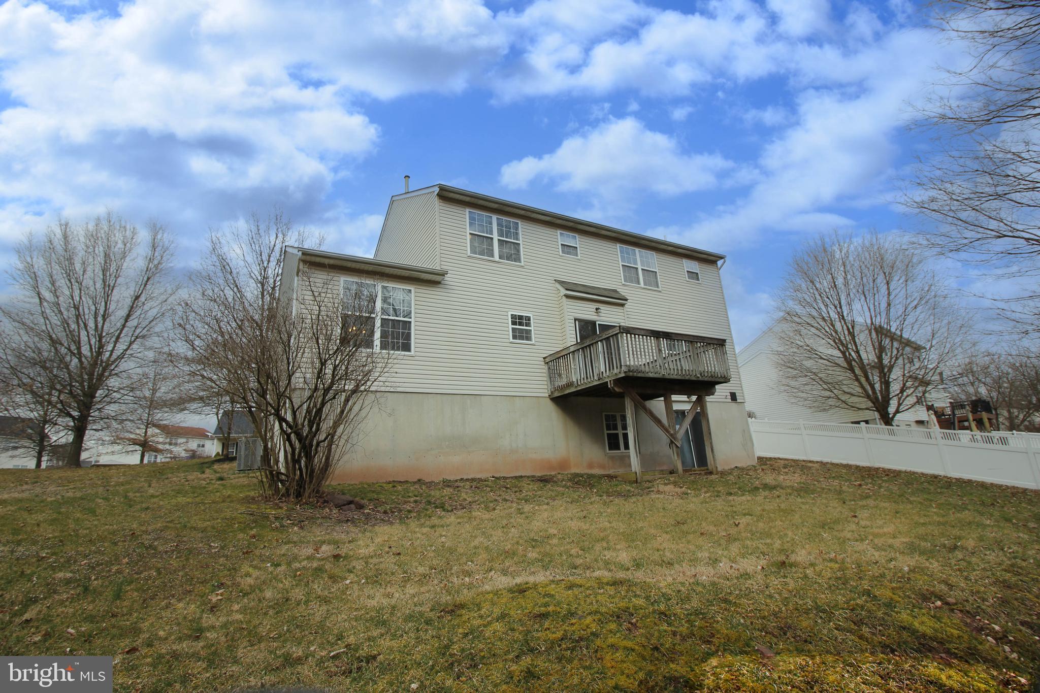 127 Julie Road Pottstown, PA 19464 - Photo 6 of 37 Back side