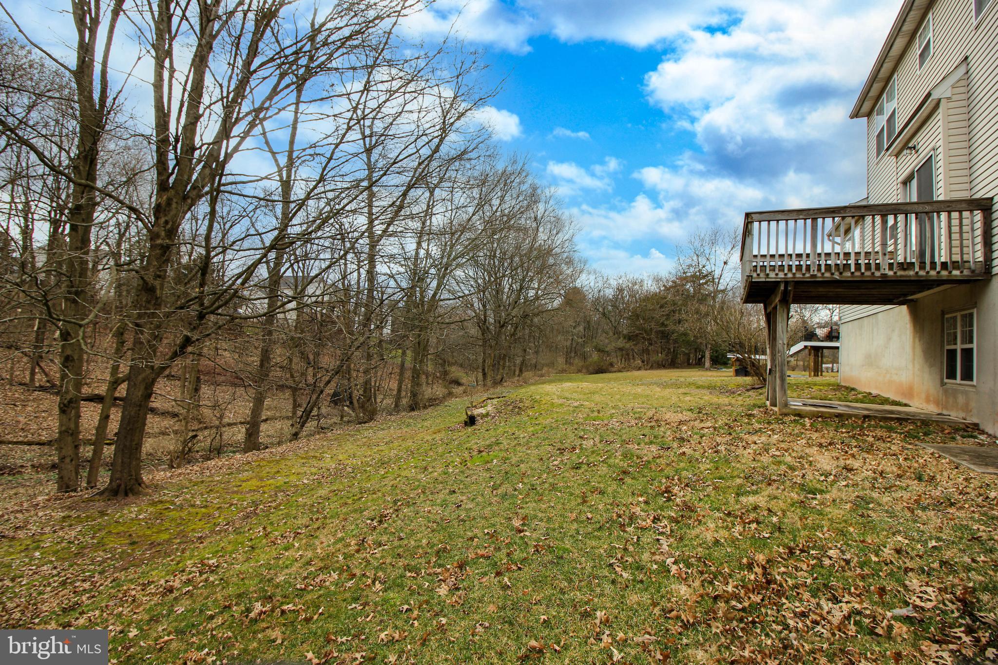 127 Julie Road Pottstown, PA 19464 - Photo 8 of 37 Yard