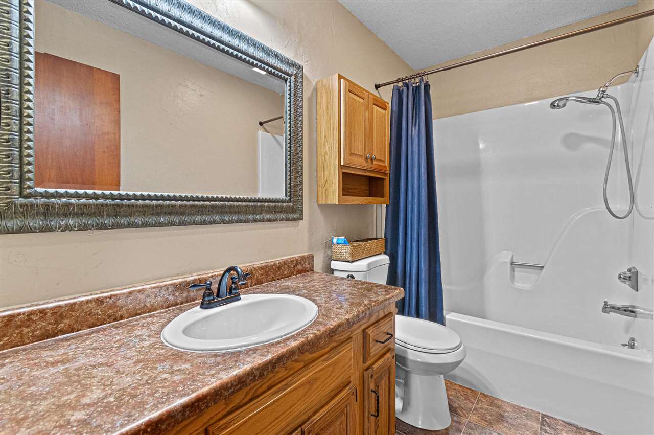 206 Hilltop Road Southwest Swisher, IA 52338 - Photo 19 of 38 Gallery Image 19