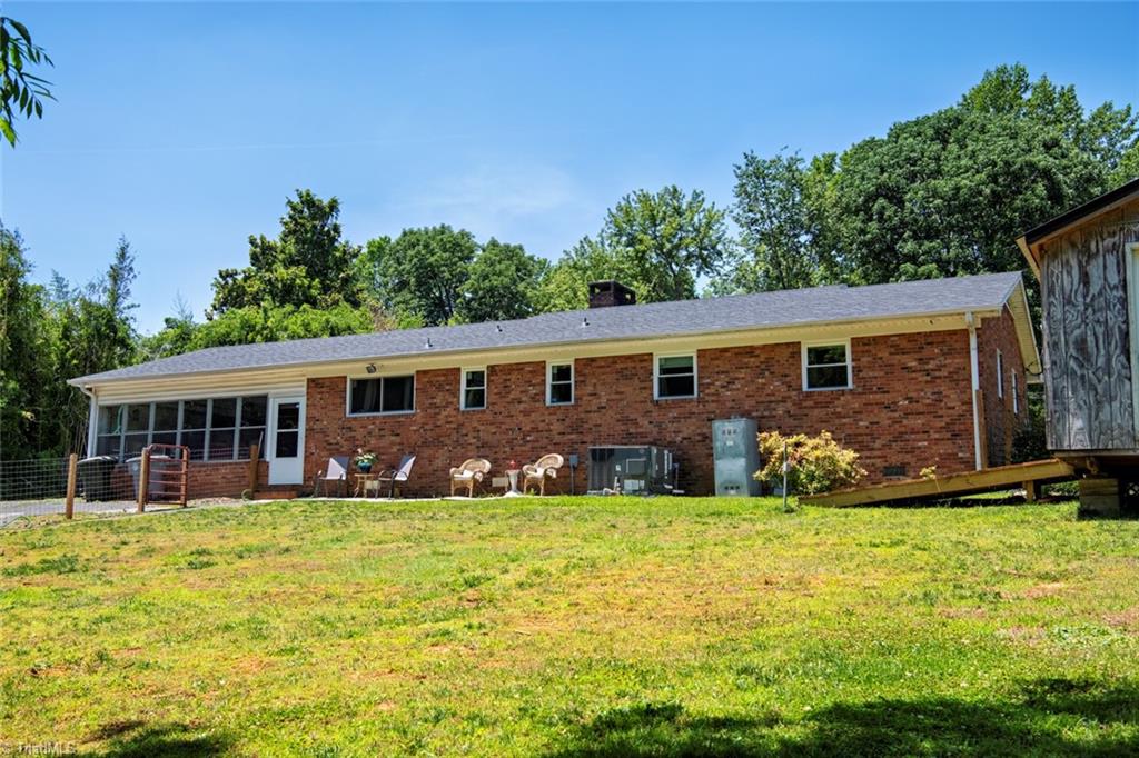 406 Old Liberty Road Asheboro, NC 27203 - Photo 27 of 41