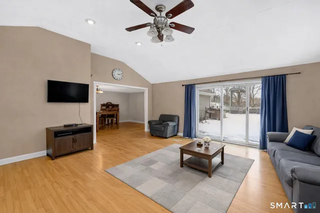 $349,900 | 20 Forest Drive, Wethersfield, CT 06109