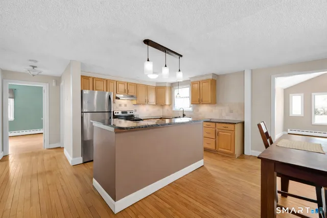 $349,900 | 20 Forest Drive, Wethersfield, CT 06109