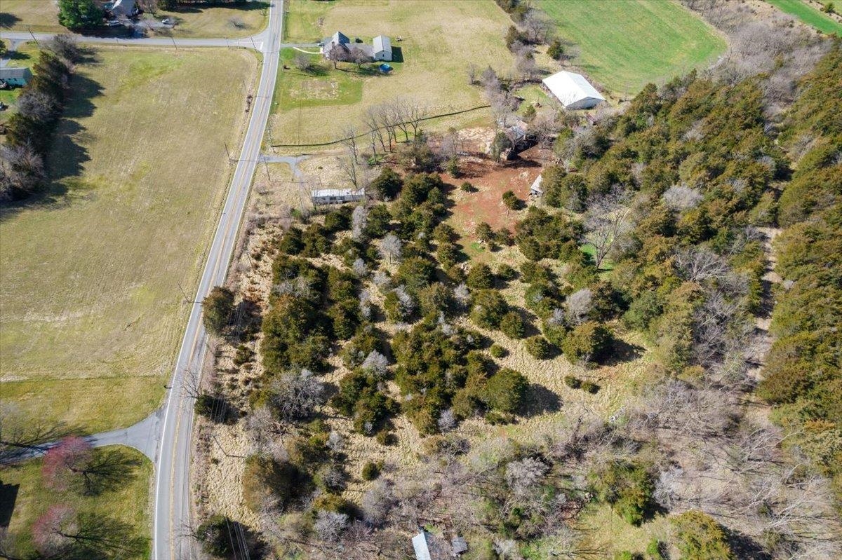4609 Kratzer Road Harrisonburg, VA 22802 - Photo 6 of 11 Gallery Image 6