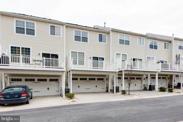 $3,100 | 7926 Silver Oak Road, Hanover, MD 21076