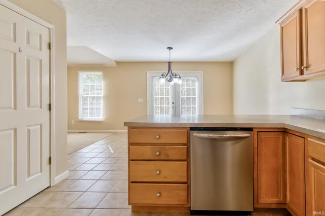 $280,000 | 2535 Heard Street, Evansville, IN 47725