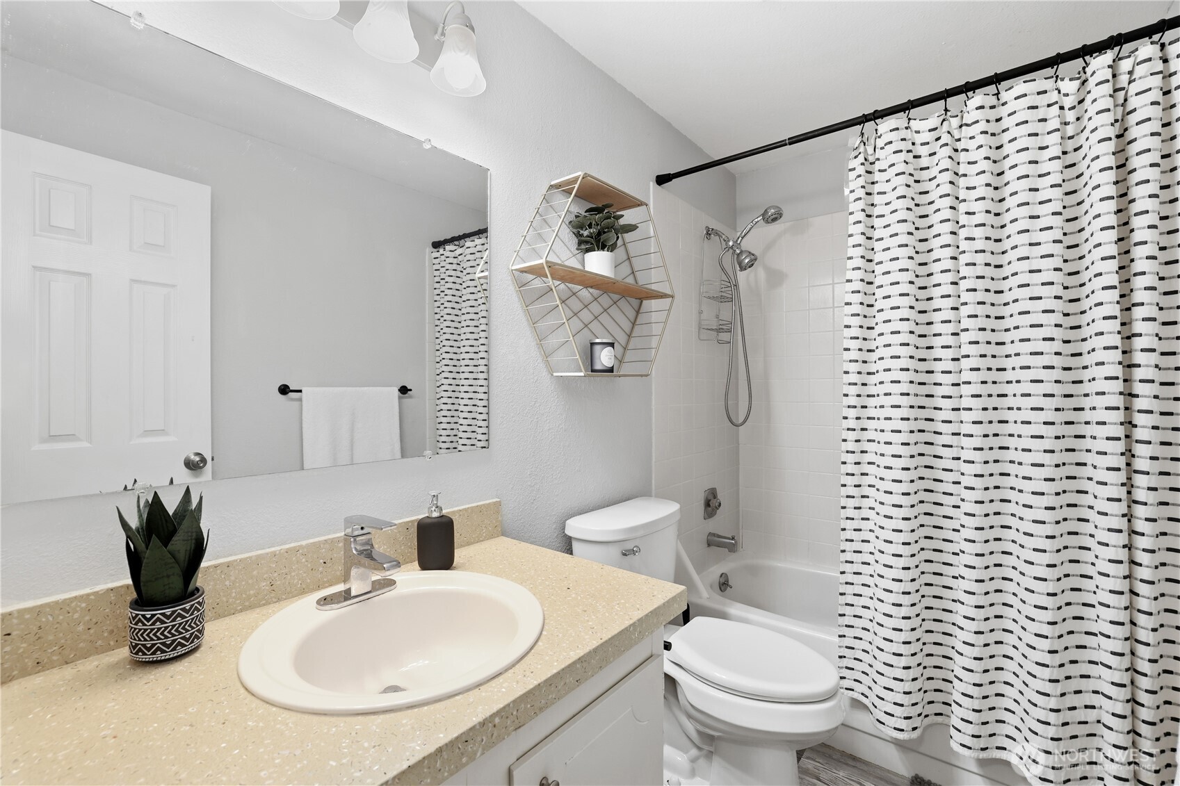 1812 Southwest 318th Place, Unit 28D Federal Way, WA 98023 - Photo 14 of 36