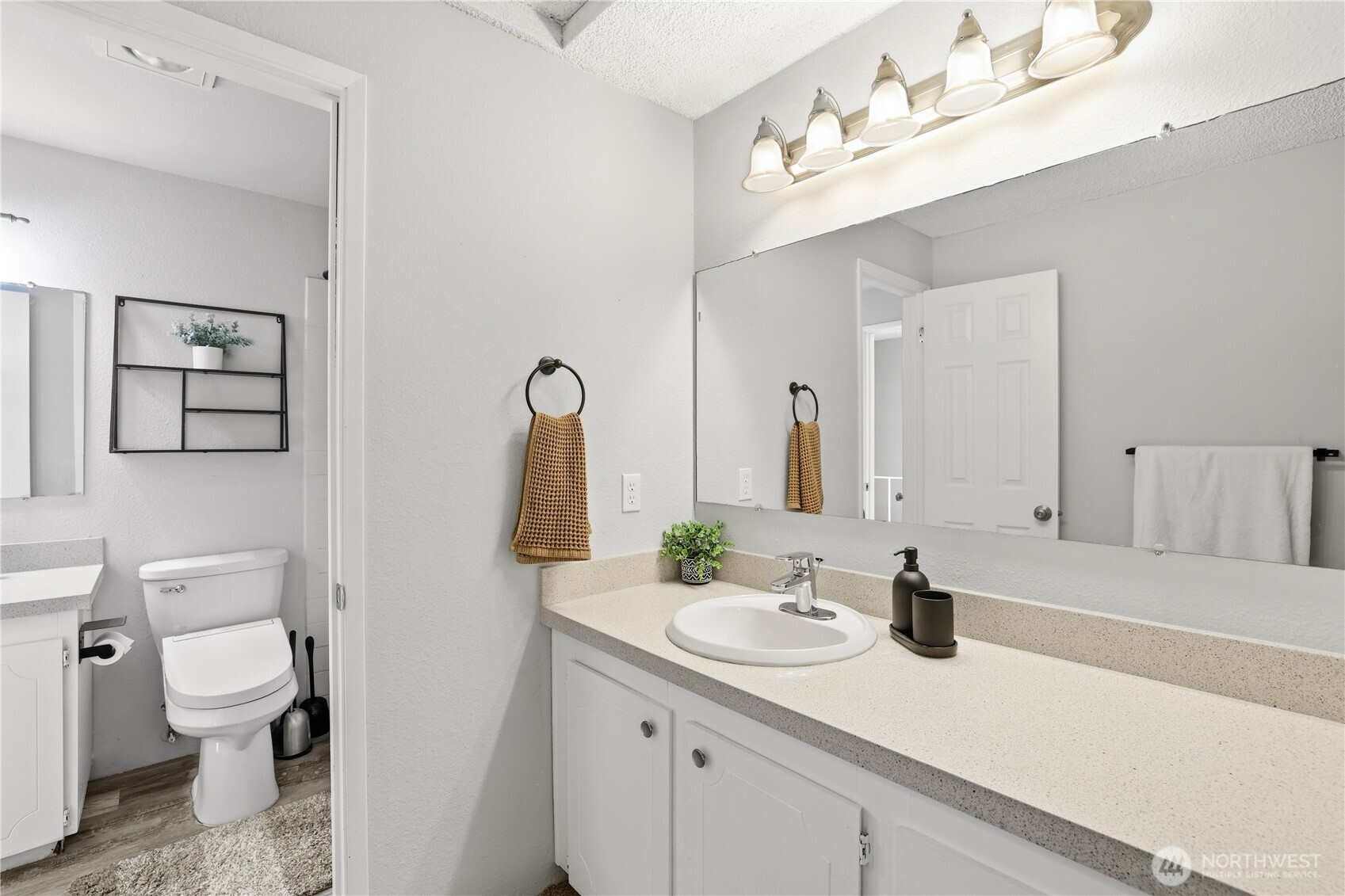 1812 Southwest 318th Place, Unit 28D Federal Way, WA 98023 - Photo 18 of 36
