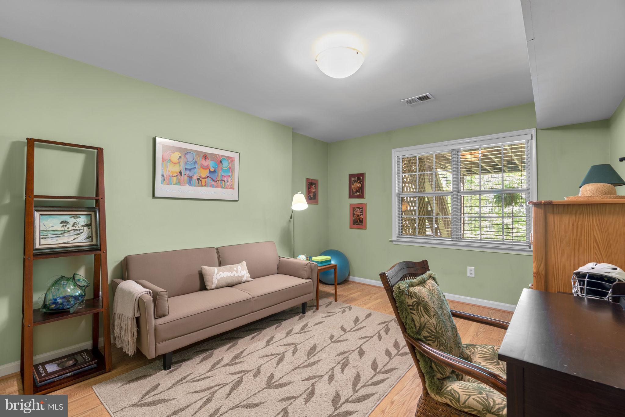 20421 Remsbury Place Gaithersburg, MD 20886 - Photo 20 of 31 Gallery Image 20